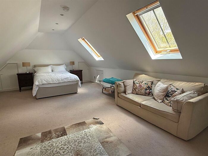 2 Bedroom Cottage To Rent In Belmore Park, Belmore Lane, Upham, Southampton, SO32