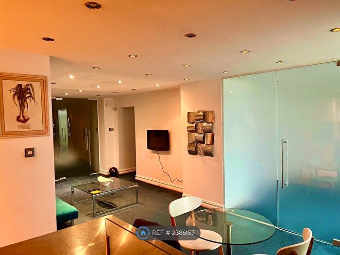 3 Bedroom Flat To Rent In Church Road, Hove, BN3