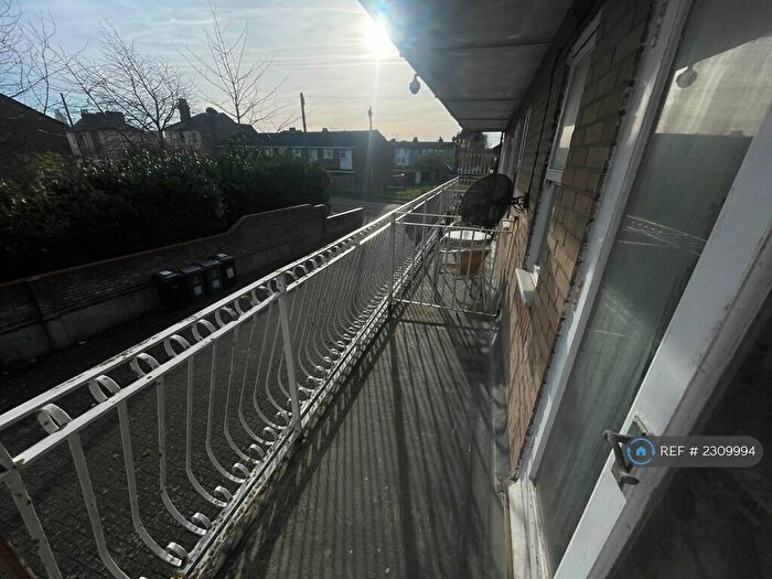 1 Bedroom Flat To Rent In Stour Road, Harwich, CO12