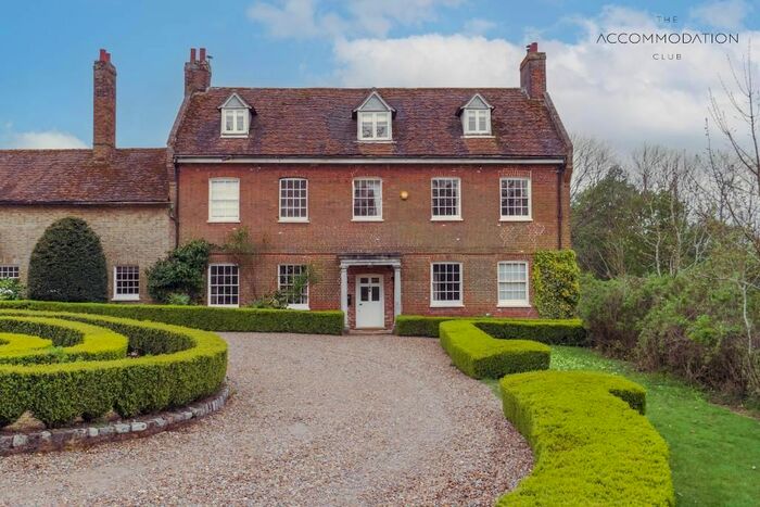 6 Bedroom Semi-Detached House To Rent In Sacombe Park, Ware, SG12