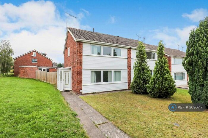 4 Bedroom Semi-Detached House To Rent In Leam Green, Coventry, CV4