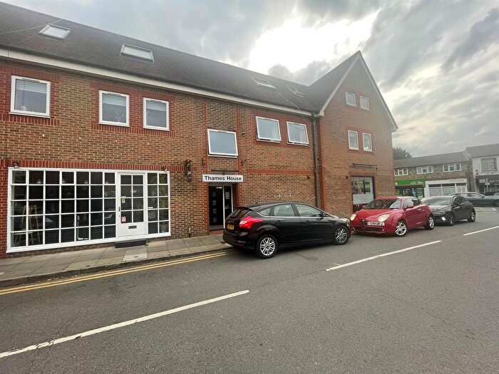 1 Bedroom Flat To Rent In Thames House, Manor House Lane, Datchet, SL3