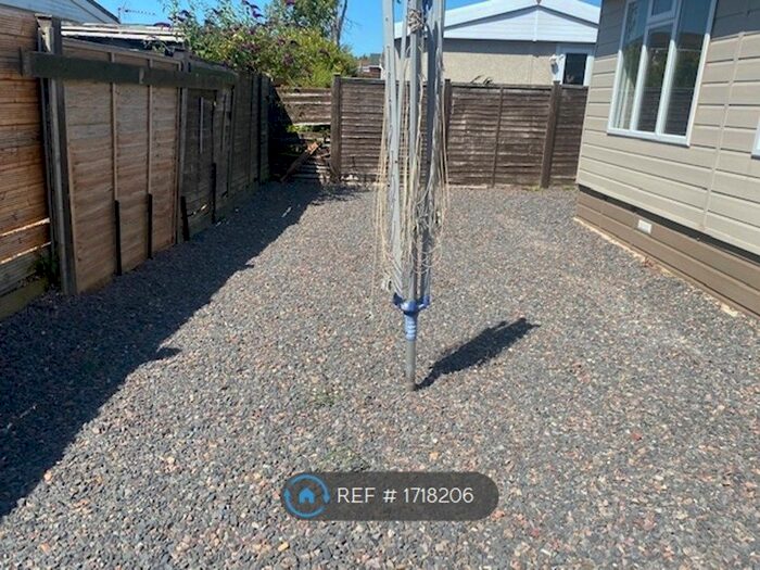 1 Bedroom Mobile/park Home To Rent In Lomond Walk, Straiton, Loanhead, EH20