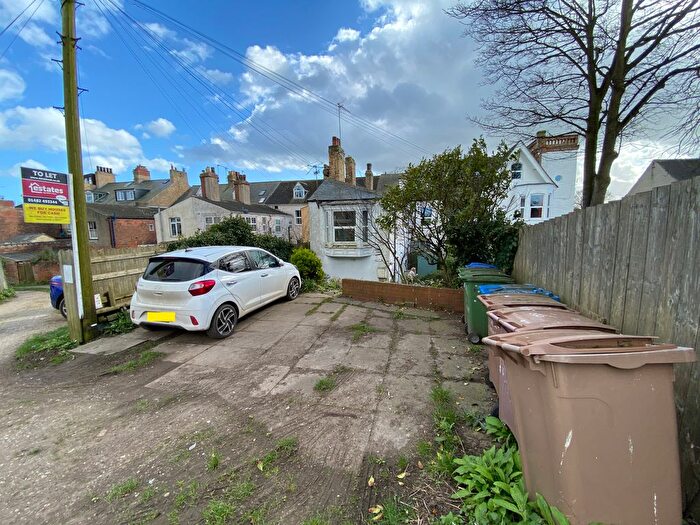 2 Bedroom Flat To Rent In New Road, Hornsea, HU18