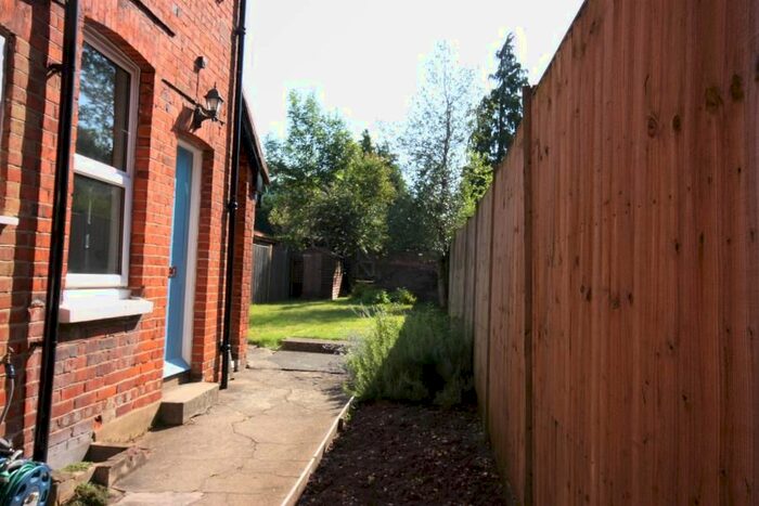 1 Bedroom Maisonette To Rent In William Road, Guildford, GU1