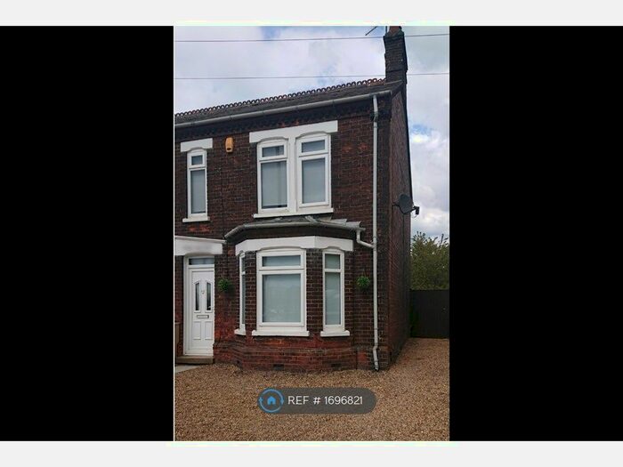 3 Bedroom Semi-Detached House To Rent In Hardwick Road, Norfolk, PE30