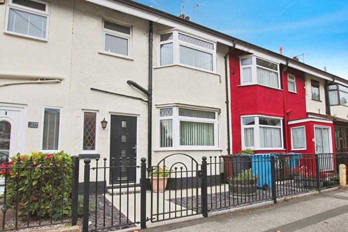 3 Bedroom Terraced House For Sale In Rosmead Street, Hull, HU9
