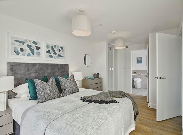 2 Bedroom Apartment To Rent In Solstice Apartments, MK9