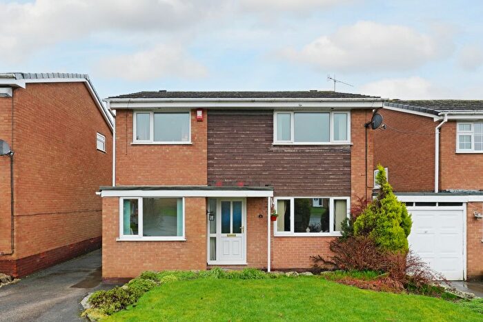 4 Bedroom Detached House For Sale In Beeston Close, Dronfield Woodhouse, Dronfield, Derbyshire, S18