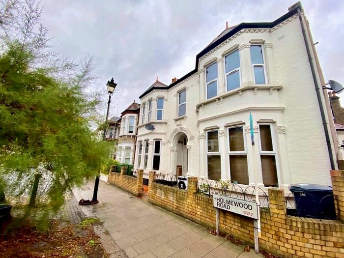 2 Bedroom Flat To Rent In Holmewood Road, London, SW2