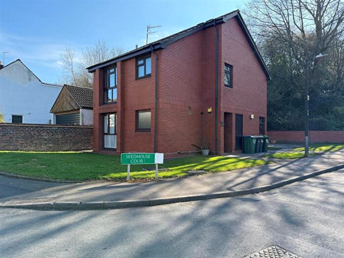1 Bedroom Flat To Rent In Station Road, Cradley Heath, B64