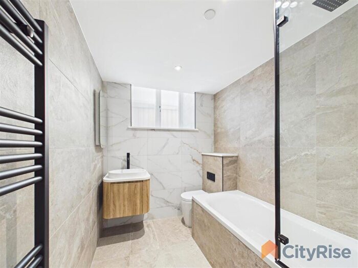 1 Bedroom Apartment To Rent In Cathedral View, East Parade, Sheffield, S1