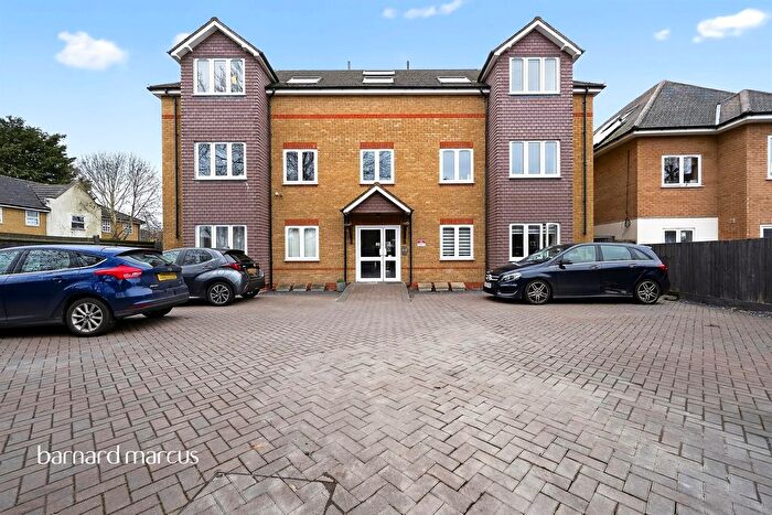 2 Bedroom Flat For Sale In Cottington Road, Feltham, TW13