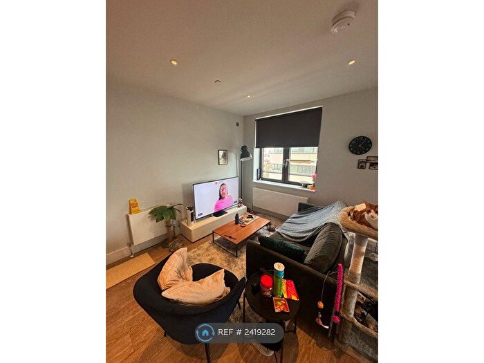 2 Bedroom Flat To Rent In Park Lane, London, HA9