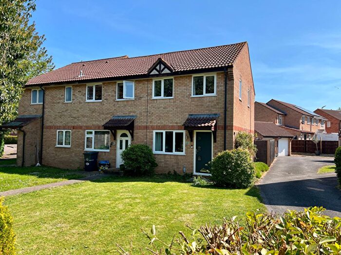 2 Bedroom End Of Terrace House For Sale In Bilberry Grove, Taunton, TA1