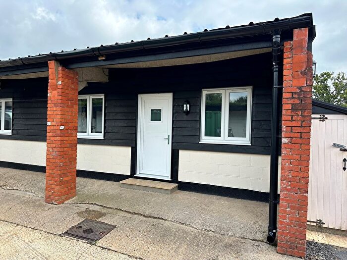 1 Bedroom Barn Conversion To Rent In Forest Road, Wokingham, RG40