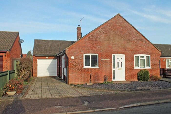 2 Bedroom Detached Bungalow For Sale In Meadow Close, Holt, Norfolk, NR25
