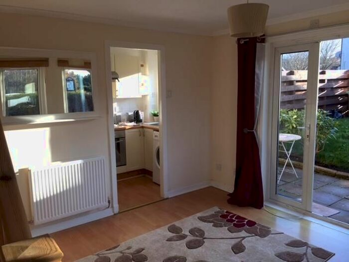 1 Bedroom Flat To Rent In Fauldburn Park, Edinburgh, EH12