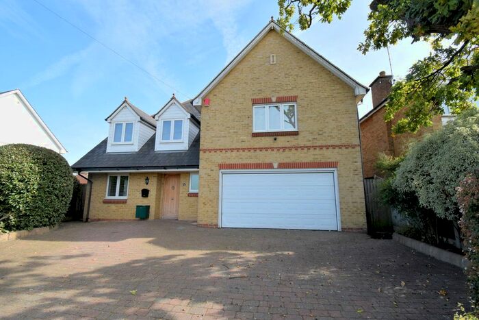 4 Bedroom Detached House To Rent In Hullbridge Road, Rayleigh, SS6