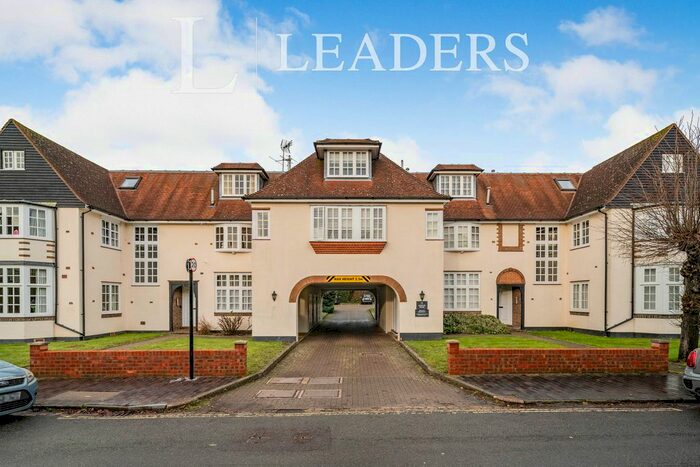 2 Bedroom Flat To Rent In Avenue Road, St.Albans, AL1