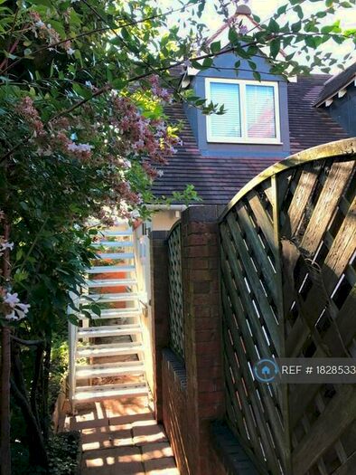 Studio To Rent In Avenue Road, Stratford-Upon-Avon, CV37