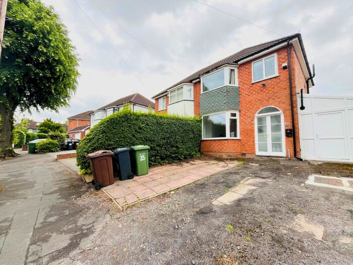 3 Bedroom Semi-Detached House To Rent In Goodway Road, Solihull, B92