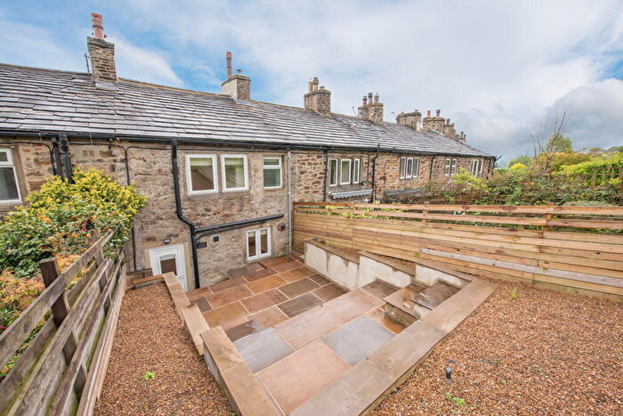 2 Bedroom Cottage To Rent In Aire View, Cononley, BD20