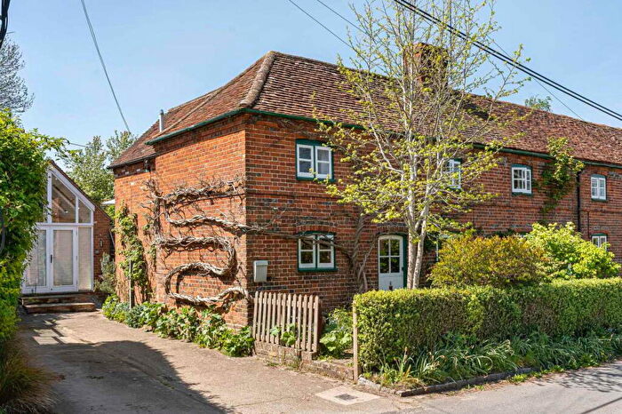 3 Bedroom End Of Terrace House For Sale In The Row, Brightwell Baldwin, Watlington, OX49