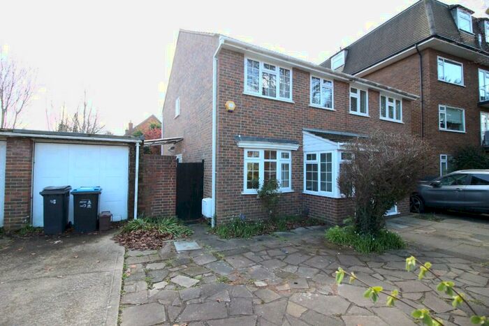 3 Bedroom Semi-Detached House To Rent In Rodney Road, New Malden, London, KT3