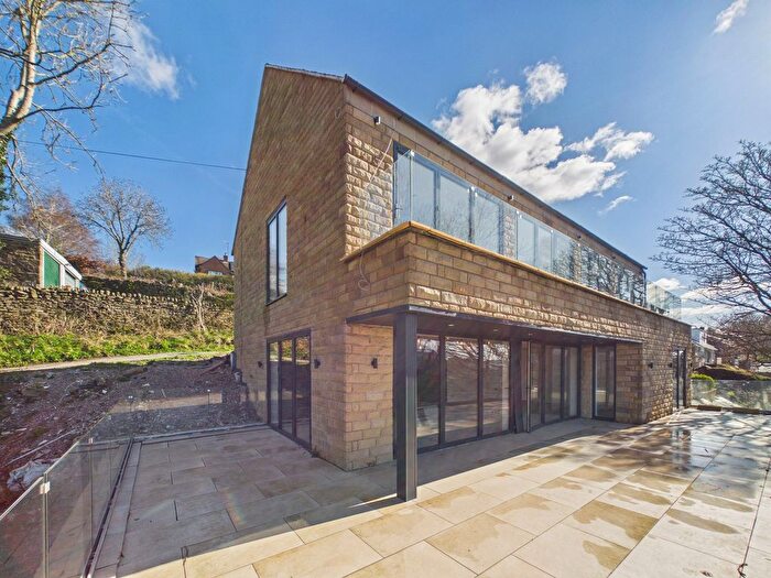 4 Bedroom Detached House For Sale In Burnett Lane, Matlock, DE4