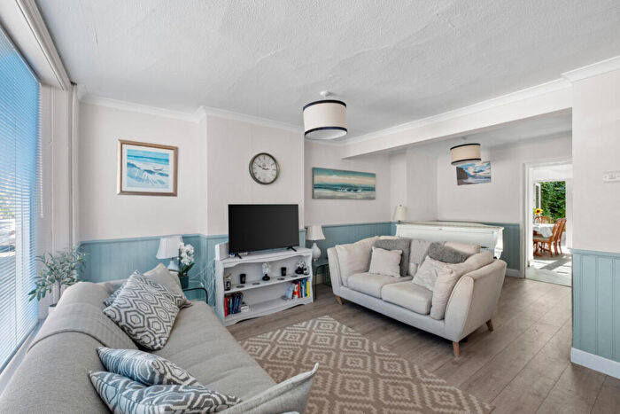 3 Bedroom House For Sale In Wareham, Dorset, BH20 - Photo 4