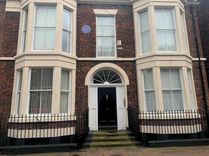 1 Bedroom Apartment To Rent In Chatham Street, L7