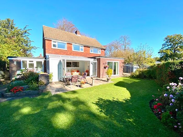 4 Bedroom Detached House For Sale In Kiln Road, Fareham, PO16