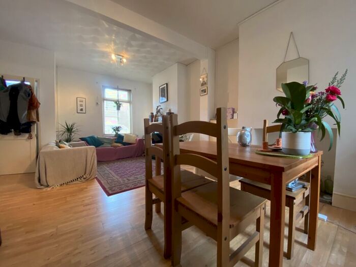 2 Bedroom Terraced House To Rent In Rose Street, Roath, CF24