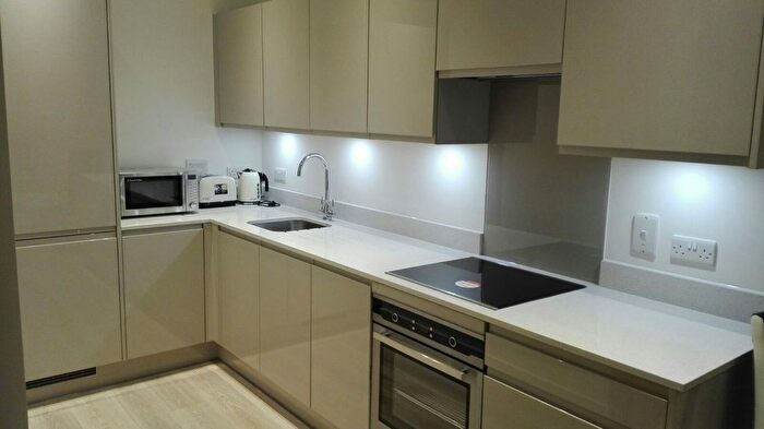 1 Bedroom Flat To Rent In London Road, Mitcham, CR4