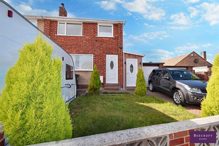 3 Bedroom Town House For Sale In Clayfield Avenue, Mexborough, S64