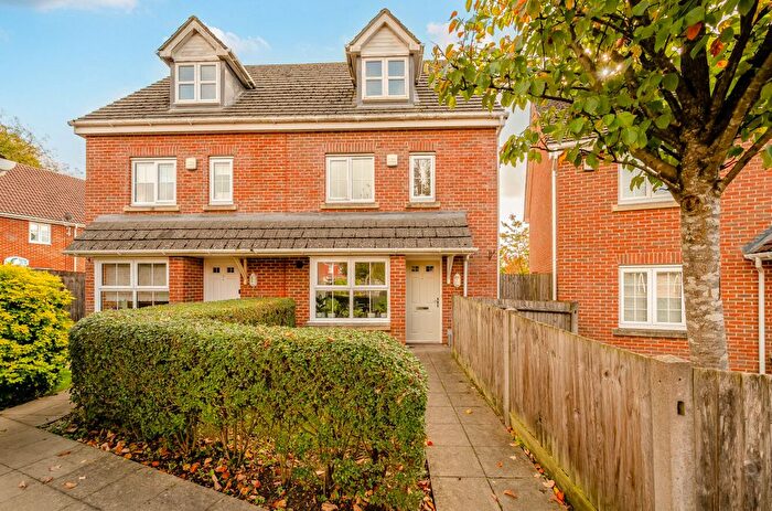 4 Bedroom Semi-detached House For Sale In Chaffinch Road, Four Marks, Alton, Hampshire, GU34