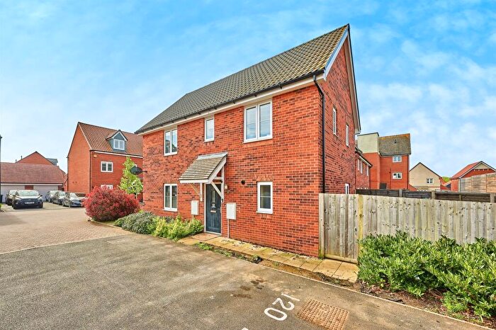 1 Bedroom Maisonette For Sale In Fiske Close, Saffron Walden, CB10
