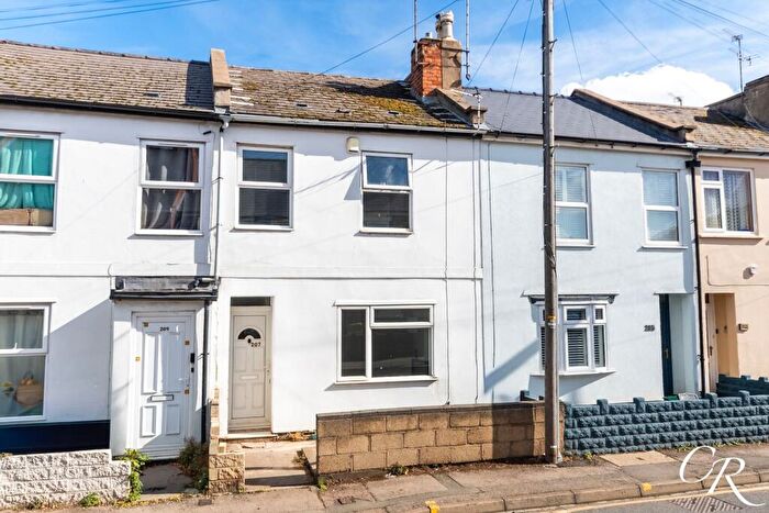 4 Bedroom Terraced House For Sale In Swindon Road, Cheltenham, GL51