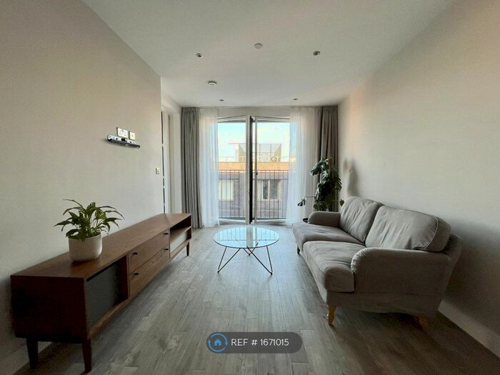 1 Bedroom Flat To Rent In Torchbearer Court, London, E3
