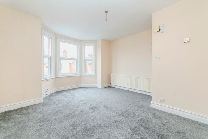 1 Bedroom Apartment To Rent In Brooks Hall Road, Ipswich, IP1