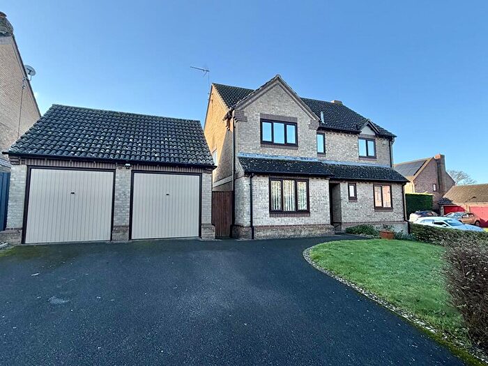 4 Bedroom Detached House For Sale In Jupiter Way, Corfe Mullen, BH21