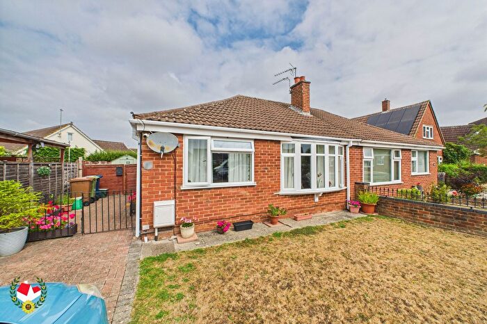 2 Bedroom Semi-detached Bungalow For Sale In Sherwood Green, Longford, Gloucester, GL2