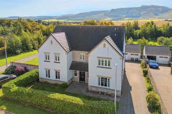 5 Bedroom Detached House For Sale In Graemeslea View, Aberuthven, Auchterarder, PH3