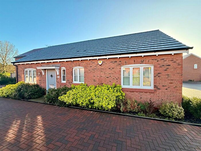 3 Bedroom Detached Bungalow To Rent In Foxglove Drive, Swinford, Lutterworth, LE17