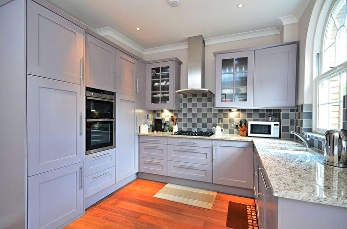 3 Bedroom Property For Sale In Frederick Square, Rotherhithe, London, SE16