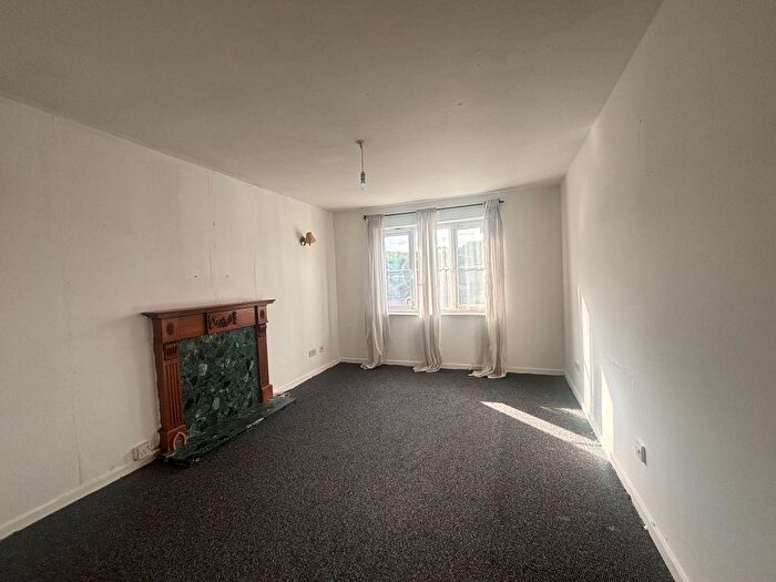 2 Bedroom Flat To Rent In Coptefield Drive, Belvedere, Rl, Uk, DA17