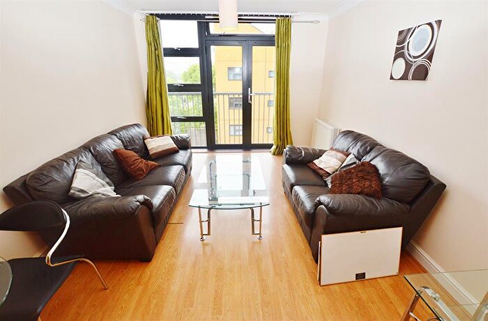 1 Bedroom Flat For Sale In Maltings Close, London, E3