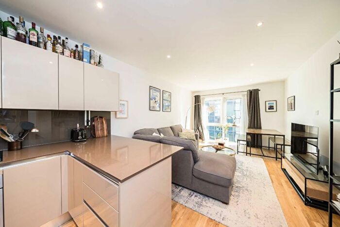 1 Bedroom Flat For Sale In Juniper Drive, Wandsworth, SW18