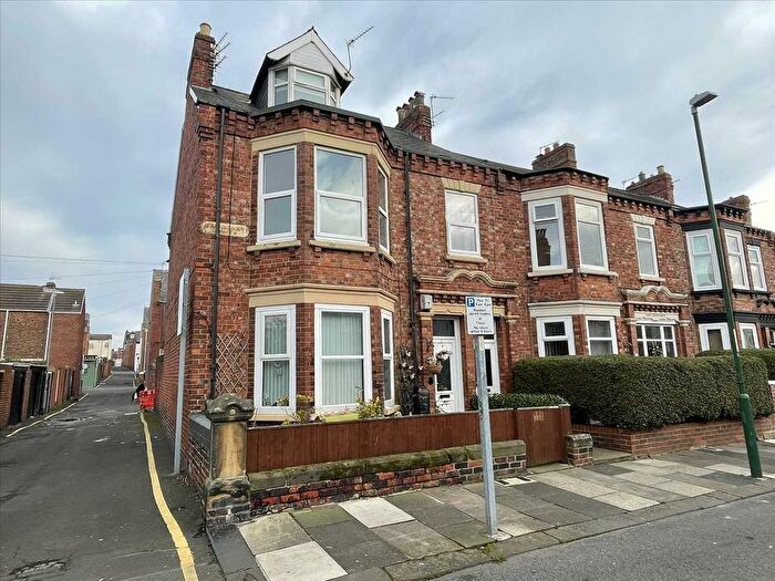 3 Bedroom Flat For Sale In Salisbury Street, South Shields, NE33